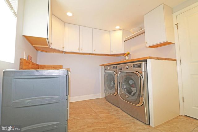 602 W SOUTH AVE, Glenolden, PA 19036