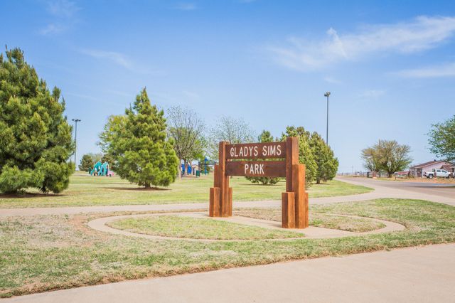 4102 N Magnolia Avenue, Lubbock, TX 79404