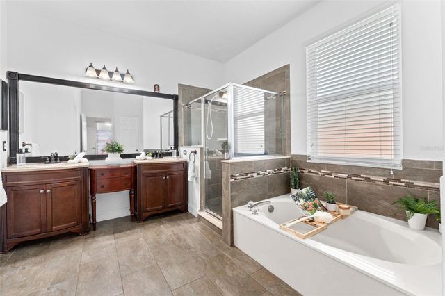 1114 BALLYSHANNON PARKWAY, Orlando, FL 32828