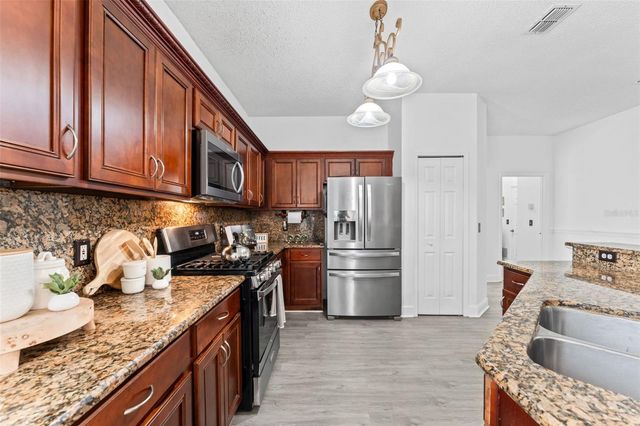 1114 BALLYSHANNON PARKWAY, Orlando, FL 32828