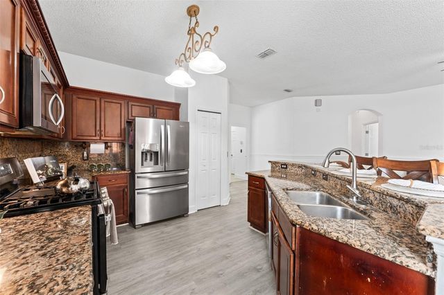 1114 BALLYSHANNON PARKWAY, Orlando, FL 32828