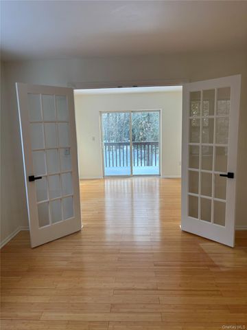 166 E Crooked Hill Road 166, Pearl River, NY 10965