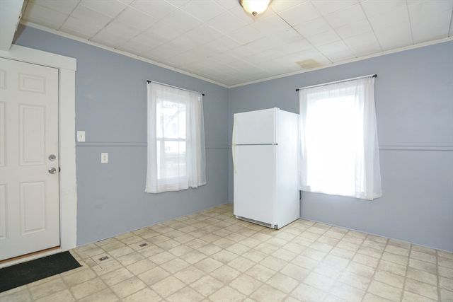 23 Grove St 1-1, Haverhill, MA 01832