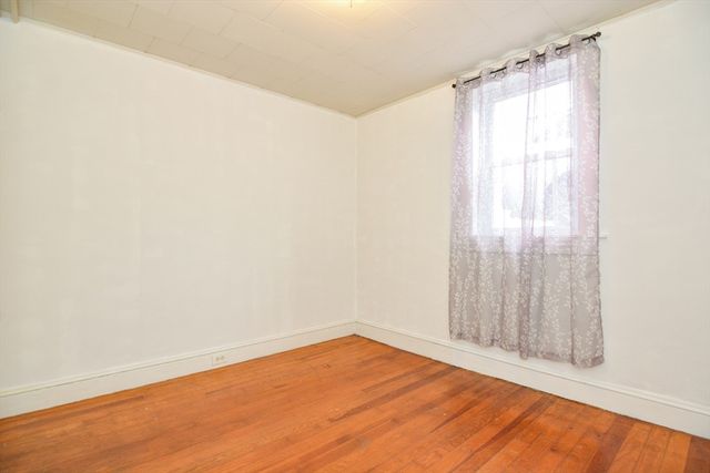 23 Grove St 1-1, Haverhill, MA 01832