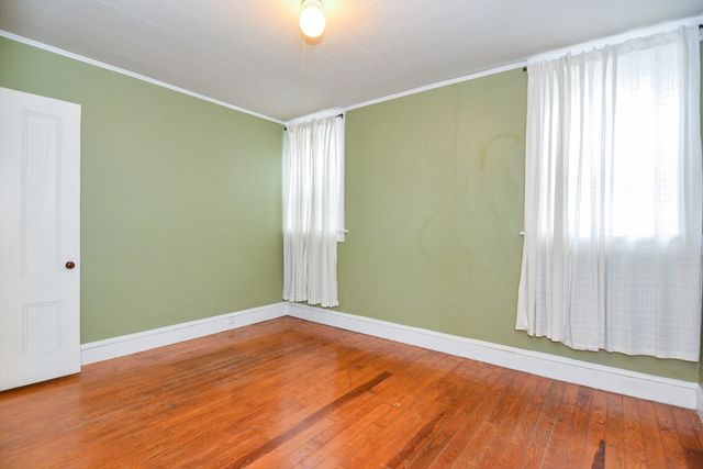 23 Grove St 1-1, Haverhill, MA 01832