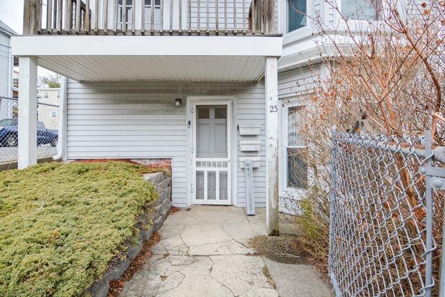 23 Grove St 1-1, Haverhill, MA 01832