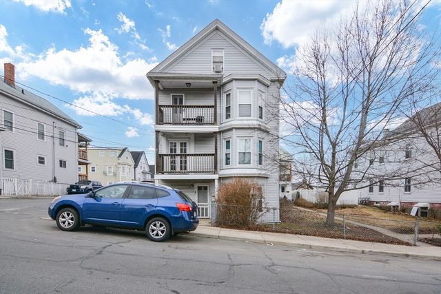 23 Grove St 1-1, Haverhill, MA 01832