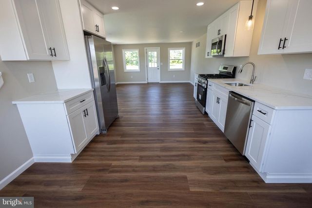 201 SUMNER ST, Buena, NJ 08310