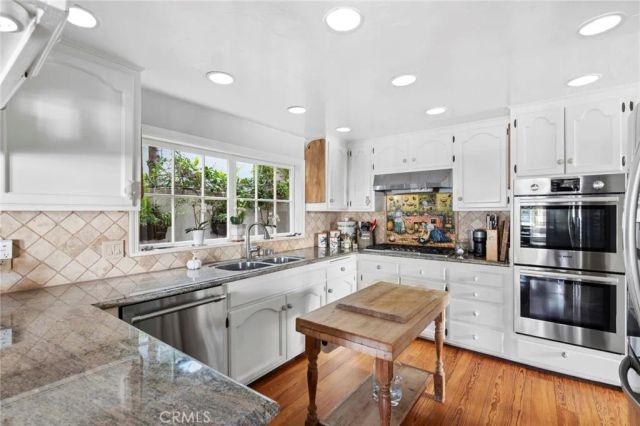 323 E Bay Front, Newport Beach, CA 92662