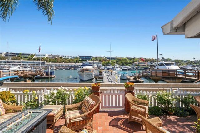 323 E Bay Front, Newport Beach, CA 92662