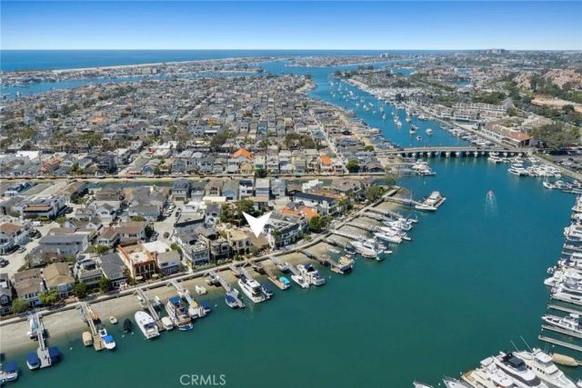 323 E Bay Front, Newport Beach, CA 92662
