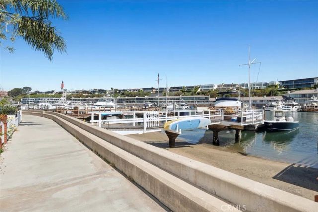 323 E Bay Front, Newport Beach, CA 92662