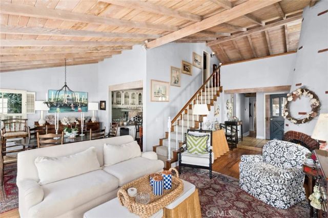 323 E Bay Front, Newport Beach, CA 92662