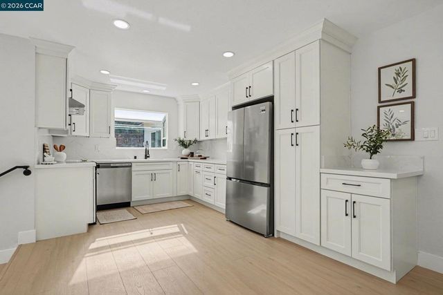 1522 1522 Thornwood Dr, Concord, CA 94521