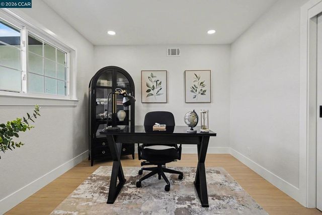 1522 1522 Thornwood Dr, Concord, CA 94521