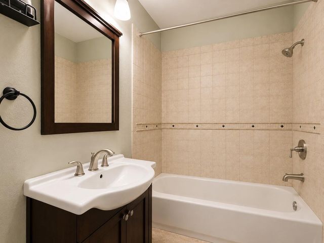 2107 Saratoga DR, Austin, TX 78733