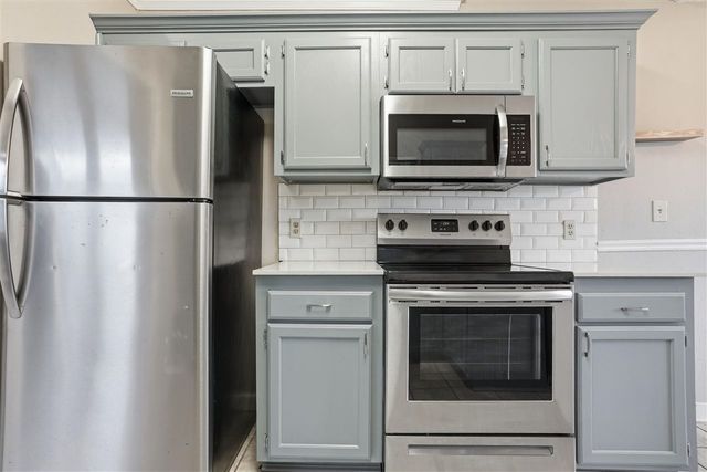 2413 SW 41st St, Lawton, OK 73505