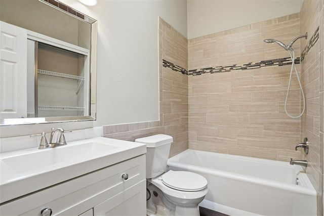 2413 SW 41st St, Lawton, OK 73505