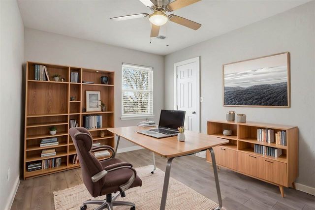 2413 SW 41st St, Lawton, OK 73505