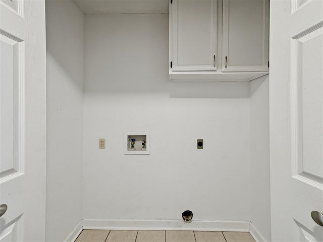 2413 SW 41st St, Lawton, OK 73505