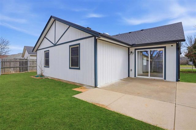 2413 SW 41st St, Lawton, OK 73505