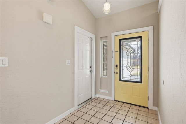 2413 SW 41st St, Lawton, OK 73505