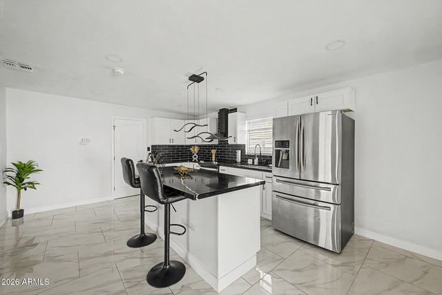 1516 W 7TH Drive, Mesa, AZ 85202