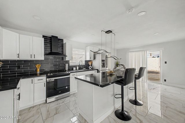 1516 W 7TH Drive, Mesa, AZ 85202