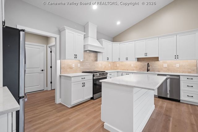 228 Brick House Drive, Fraziers Bottom, WV 25082