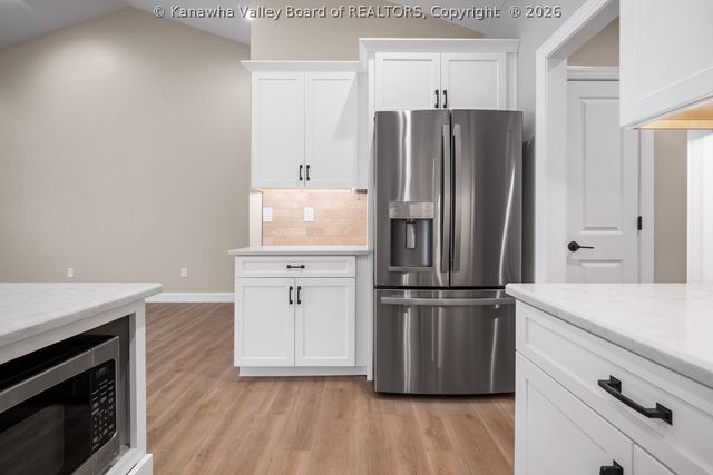 228 Brick House Drive, Fraziers Bottom, WV 25082