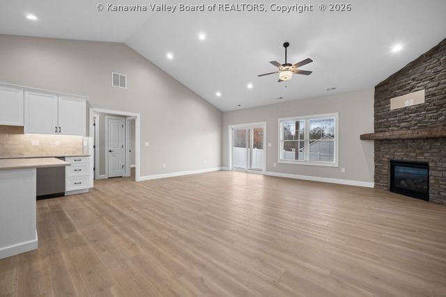 228 Brick House Drive, Fraziers Bottom, WV 25082