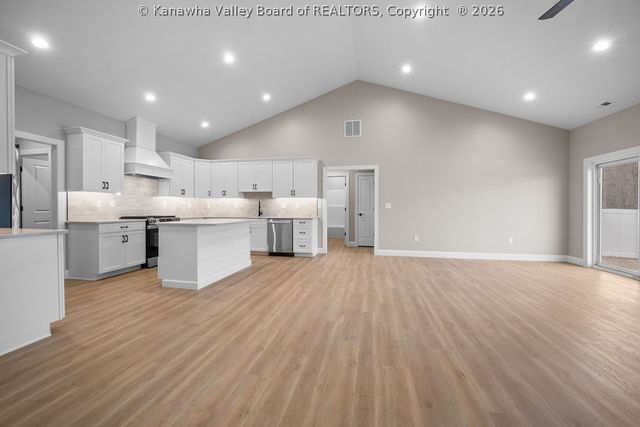 228 Brick House Drive, Fraziers Bottom, WV 25082