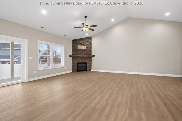 228 Brick House Drive, Fraziers Bottom, WV 25082