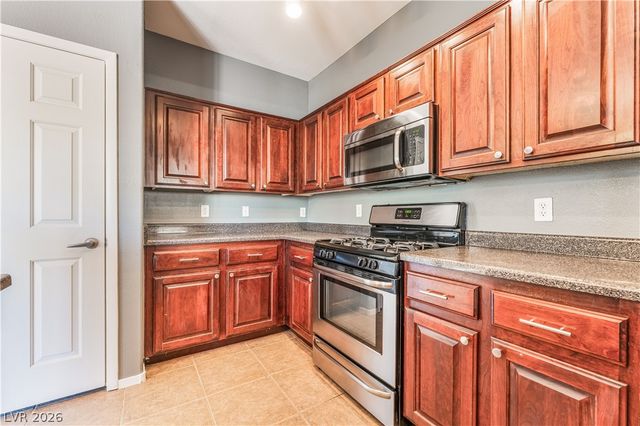 6329 Snap Ridge Street 3, North Las Vegas, NV 89081