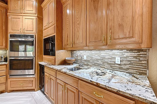 2360 Mystic Shore Drive, Cedar Hill, TX 75104