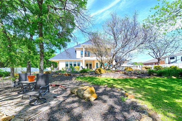 2360 Mystic Shore Drive, Cedar Hill, TX 75104