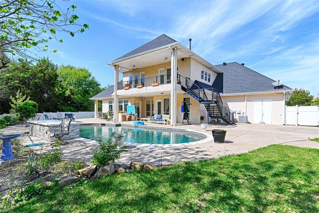 2360 Mystic Shore Drive, Cedar Hill, TX 75104