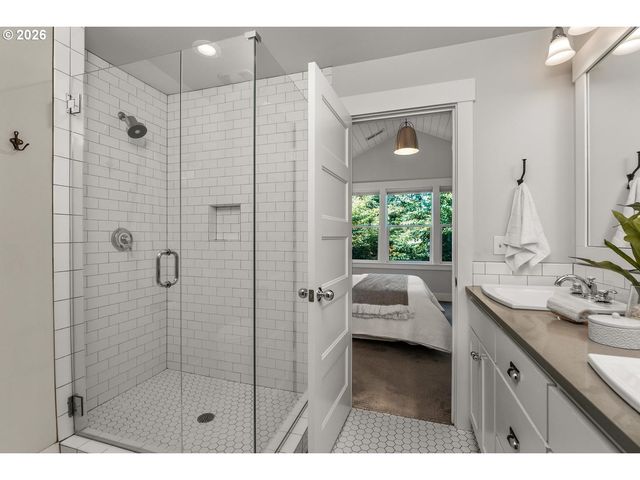 5471 Ne 37TH Ave, Portland, OR 97211