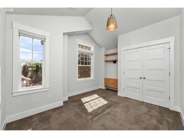 5471 Ne 37TH Ave, Portland, OR 97211