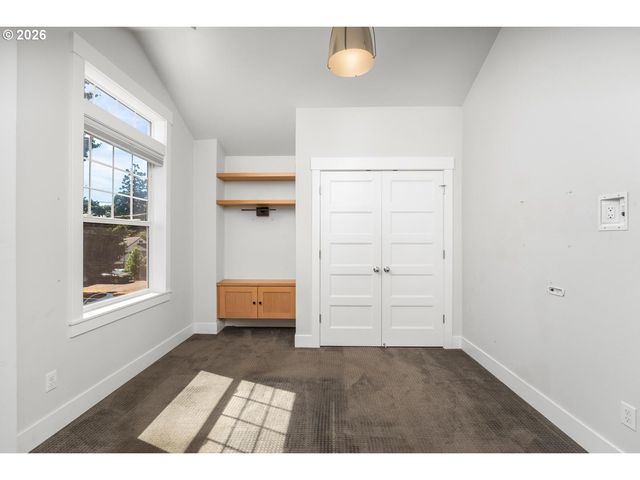 5471 Ne 37TH Ave, Portland, OR 97211