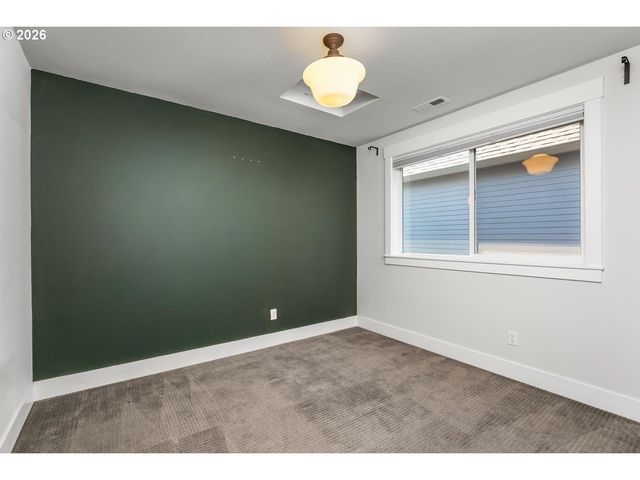 5471 Ne 37TH Ave, Portland, OR 97211