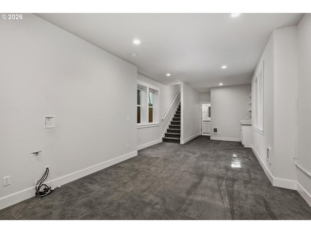 5471 Ne 37TH Ave, Portland, OR 97211