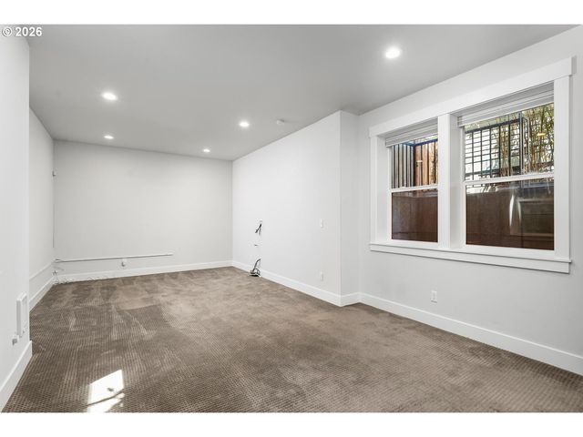 5471 Ne 37TH Ave, Portland, OR 97211