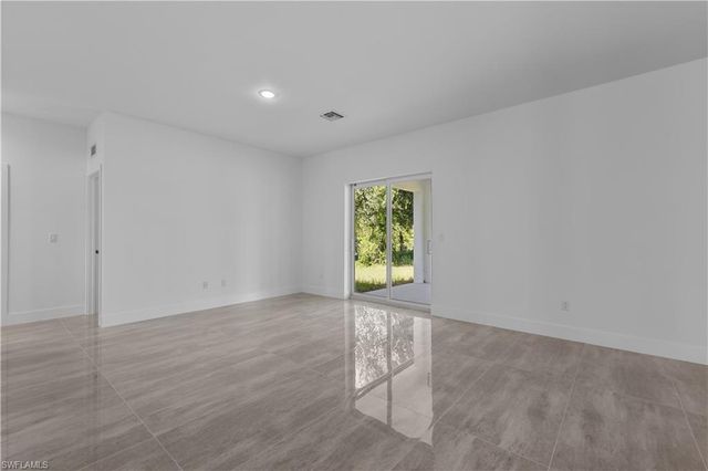 828 Genoa AVE S, Lehigh Acres, FL 33974