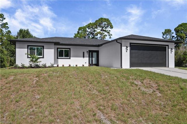 828 Genoa AVE S, Lehigh Acres, FL 33974