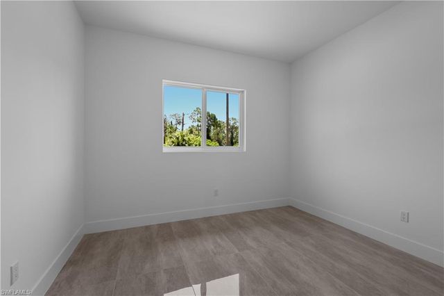 828 Genoa AVE S, Lehigh Acres, FL 33974