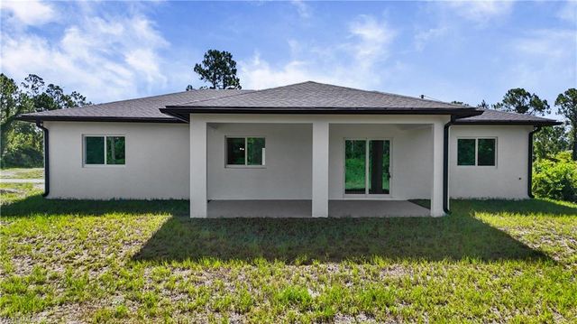 828 Genoa AVE S, Lehigh Acres, FL 33974