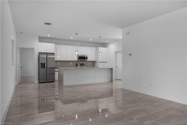 828 Genoa AVE S, Lehigh Acres, FL 33974