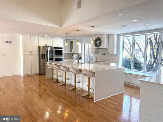 8104 OVERLOOK CT, Frederick, MD 21702