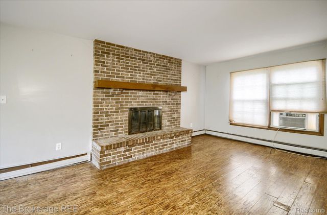 688 UPHILL Road, Milford Twp, MI 48381